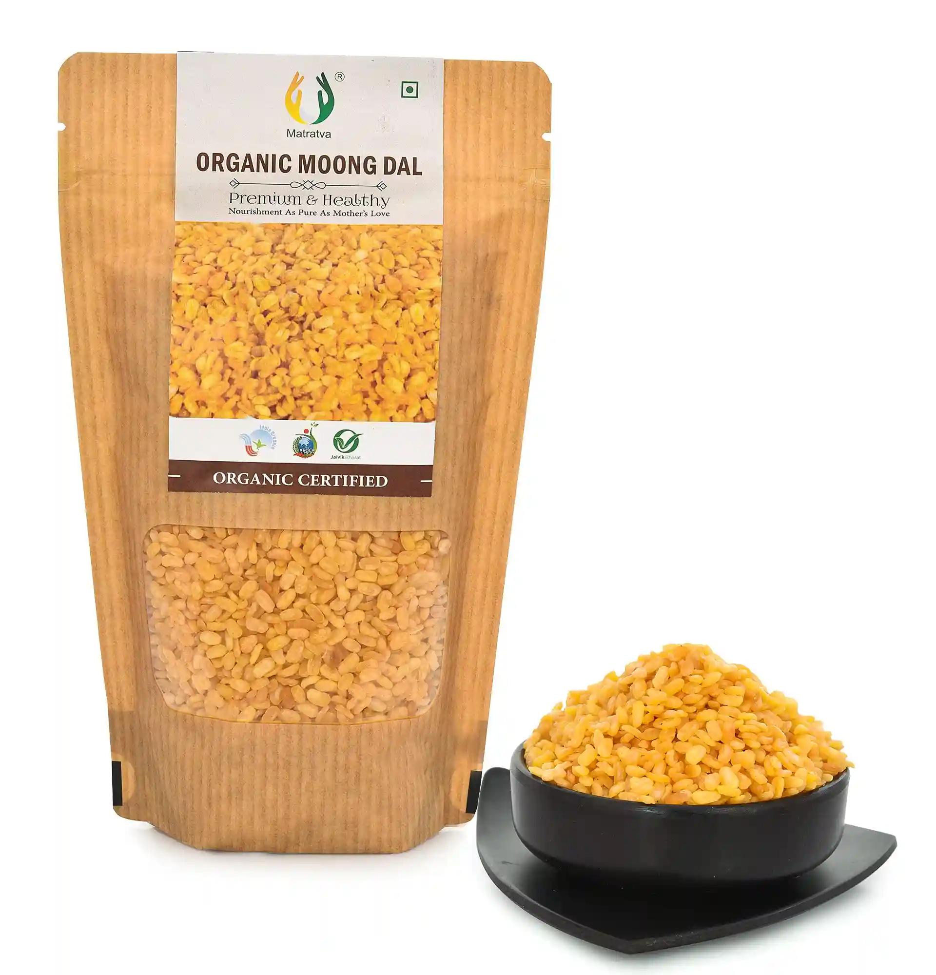 MATRATVA Premium Organic Salted Moong Dal Namkeen - 250 gm | Salty Moong Dal | Organic Namkeen | Fried in Cold Pressed Groundnut Oil | Healthy Indian Snacks | No Preservatives