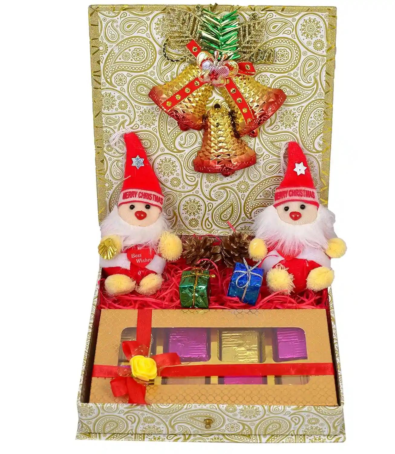 Christmas corporate gift hamper/Christmas gift for employees-Decorated box+handcrafted chocolate+2 santa claus soft toy+2 pine cone+2 gift(Christmas tree decoration items)+Christmas bell hangings+Card